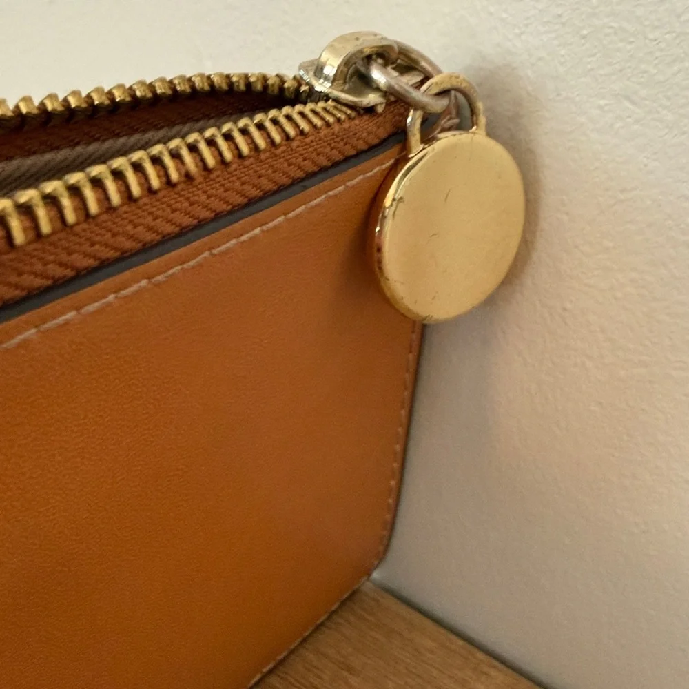 G.I.L.I. Slim Leather Card Wallet in Tan with Gold Hardware